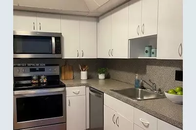 1170 N Federal Highway #1110, Fort Lauderdale, FL 33304 - Photo 4