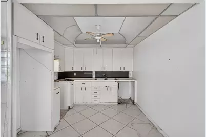 4044 Wolverton C, Boca Raton, FL 33434 - Photo 18