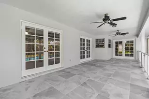 104 Oxford Ct, Royal Palm Beach, FL 33411 - Photo 32