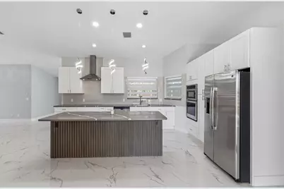 104 Oxford Court, Royal Palm Beach, FL 33411 - Photo 8