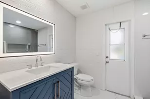 104 Oxford Ct, Royal Palm Beach, FL 33411 - Photo 30