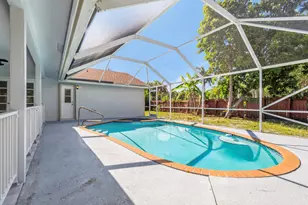 104 Oxford Ct, Royal Palm Beach, FL 33411 - Photo 34