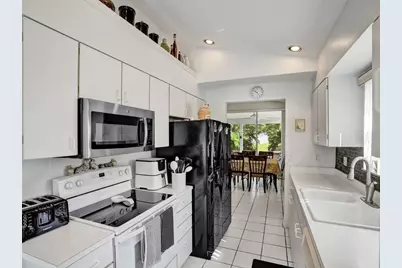 7592 Ironbridge Circle, Delray Beach, FL 33446 - Photo 14