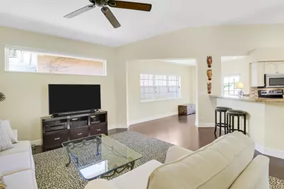 2189 Regents Boulevard, West Palm Beach, FL 33409 - Photo 8