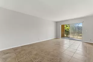 1638 Embassy Dr, West Palm Beach, FL 33401 - Photo 2