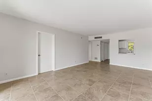 1638 Embassy Dr, West Palm Beach, FL 33401 - Photo 8