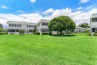 3120 Lake Osborne Drive #Bldg 7 Unit 106, Lake Worth Beach, FL 33461 - Photo 4