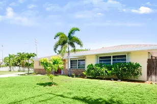 891 Lyndon Dr, Lantana, FL 33462 - Photo 10
