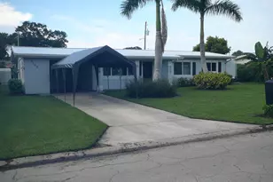 2100 W Esplanade, Fort Pierce, FL 34982 - Photo 4