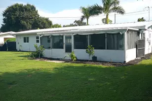 2100 W Esplanade, Fort Pierce, FL 34982 - Photo 38