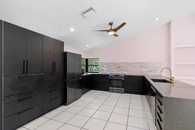 197 NW 104th Avenue, Coral Springs, FL 33071 - Photo 8