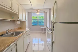 2650 NW 49th Ave, Lauderdale Lakes, FL 33313 - Photo 12