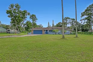 11920 41st Ct N, The Acreage, FL 33411 - Photo 2