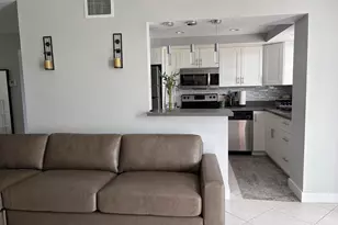 137 Golden Isles Dr, Hallandale Beach, FL 33009 - Photo 4