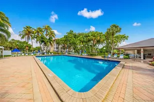 3051 S Palm Aire Dr, Pompano Beach, FL 33069 - Photo 14