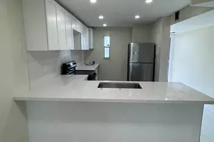 8000 Fairview Dr, Tamarac, FL 33321 - Photo 2