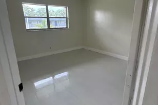 8000 Fairview Dr, Tamarac, FL 33321 - Photo 14