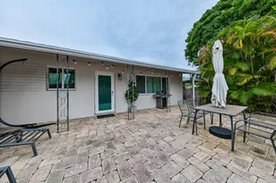 701 NE 22nd Dr, Wilton Manors, FL 33305 - Photo 2