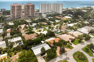 2012 NE 31st Ave, Fort Lauderdale, FL 33305 - Photo 4