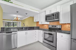 6073 Balboa Cir, Boca Raton, FL 33433 - Photo 2