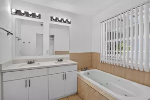 2725 NE 8th Ave, Wilton Manors, FL 33334 - Photo 46