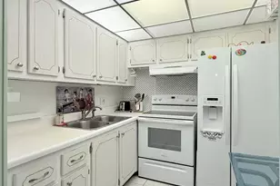 543 Durham S, Deerfield Beach, FL 33442 - Photo 16