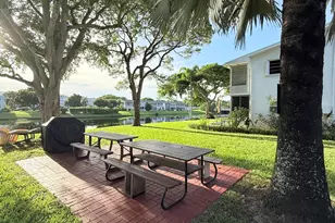 543 Durham S, Deerfield Beach, FL 33442 - Photo 32