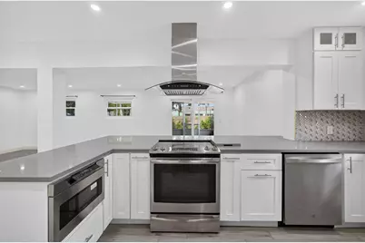 502 Circle E, Jupiter, FL 33458 - Photo 12