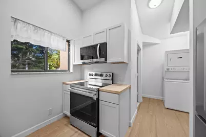 15 Via De Casas Sur #204, Boynton Beach, FL 33426 - Photo 8