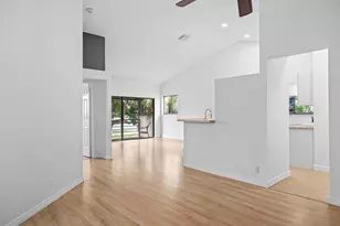 15 Via De Casas Sur, Boynton Beach, FL 33426 - Photo 2