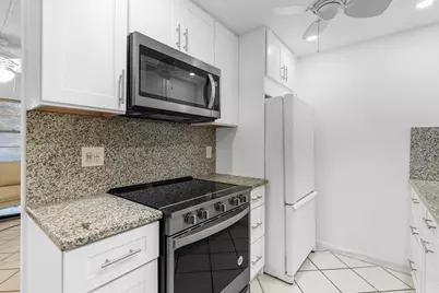 1145 Cambridge G, Deerfield Beach, FL 33442 - Photo 10