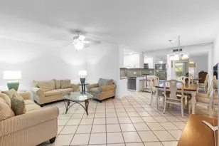 1145 Cambridge G, Deerfield Beach, FL 33442 - Photo 4
