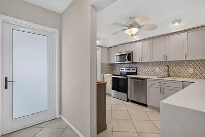 2731 NE 14th St Causeway #702, Pompano Beach, FL 33062 - Photo 2