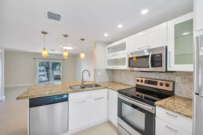 2571 NE 15th Street, Pompano Beach, FL 33062 - Photo 6