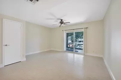 2571 NE 15th Street, Pompano Beach, FL 33062 - Photo 14
