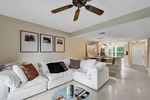 2571 NE 15th St, Pompano Beach, FL 33062 - Photo 18