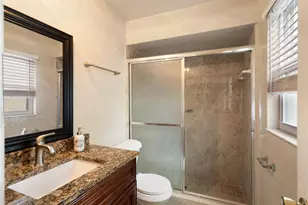 418 Declaration Dr, Orlando, FL 32809 - Photo 8