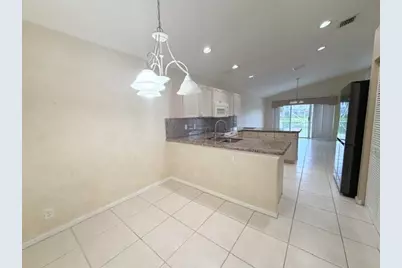 5374 Oakmont Village Circle, Lake Worth, FL 33463 - Photo 8
