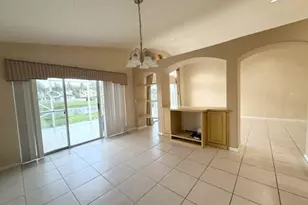 5374 Oakmont Village Cir, Lake Worth, FL 33463 - Photo 6
