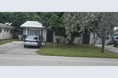 2521 NE 10th Street #1, Pompano Beach, FL 33062 - Photo 1