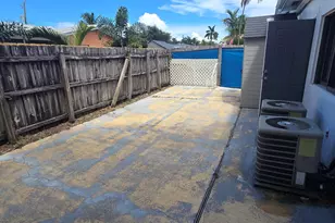 2521 NE 10th St, Pompano Beach, FL 33062 - Photo 8