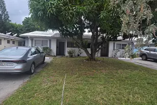 2521 NE 10th St, Pompano Beach, FL 33062 - Photo 2