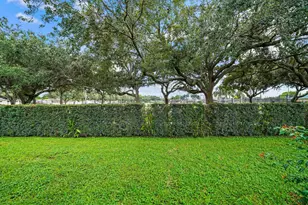 145 Essex Rd, Hollywood, FL 33024 - Photo 34