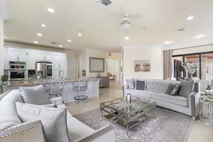 301 Sandalwood Ln, Boca Raton, FL 33487 - Photo 12