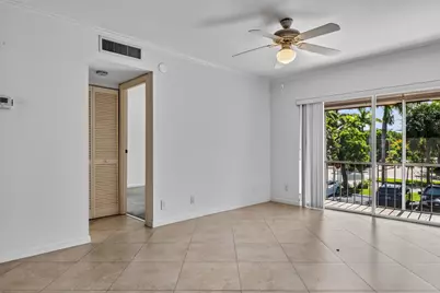 13 Jacaranda Drive #214, Plantation, FL 33324 - Photo 8
