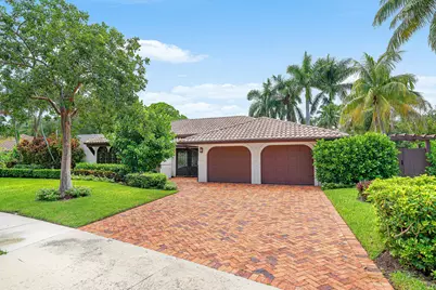 2570 NW 27th Street, Boca Raton, FL 33434 - Photo 2