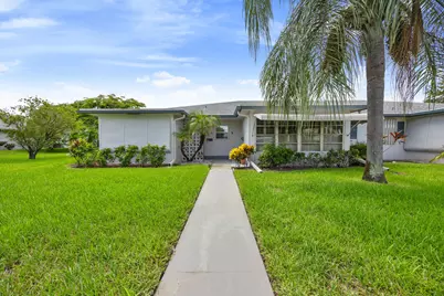 1082 North Drive #B, Delray Beach, FL 33445 - Photo 1
