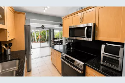 2041 SW 23rd Avenue, Fort Lauderdale, FL 33312 - Photo 14