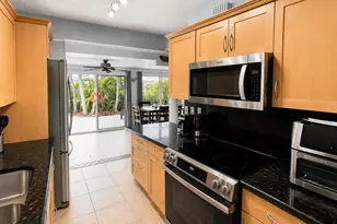 2041 SW 23rd Ave, Fort Lauderdale, FL 33312 - Photo 14