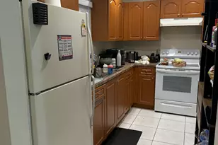 800 SW 9th St, Hallandale Beach, FL 33009 - Photo 4